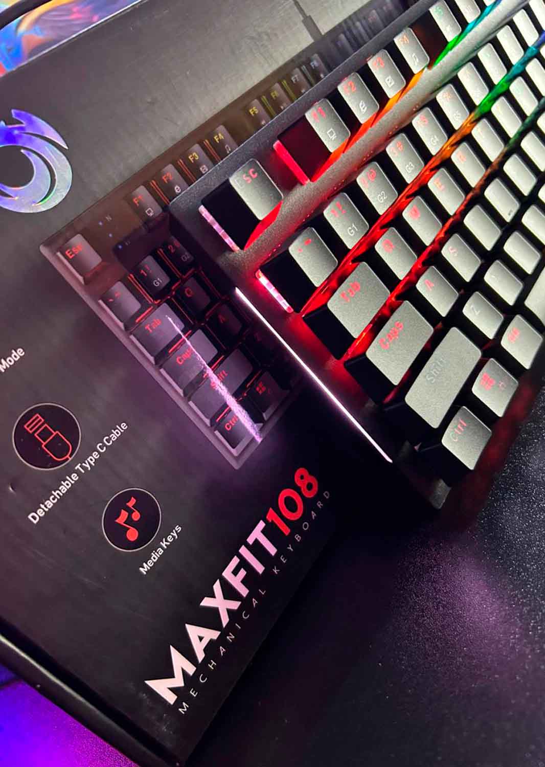 imagen-teclado-mecánico-fantech-maxfit-108-fenixxdigital